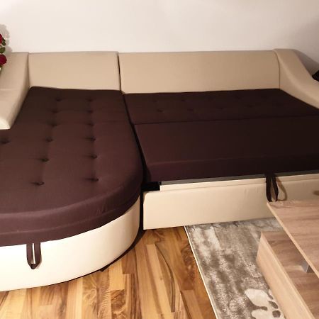 Cazare Apartament Cu 2 Camere Нехою Екстериор снимка