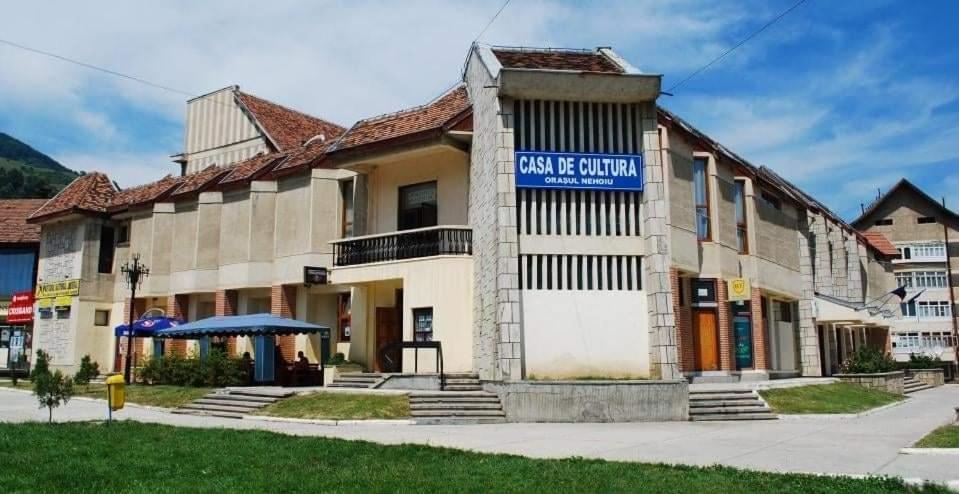 Cazare Apartament Cu 2 Camere Нехою Екстериор снимка